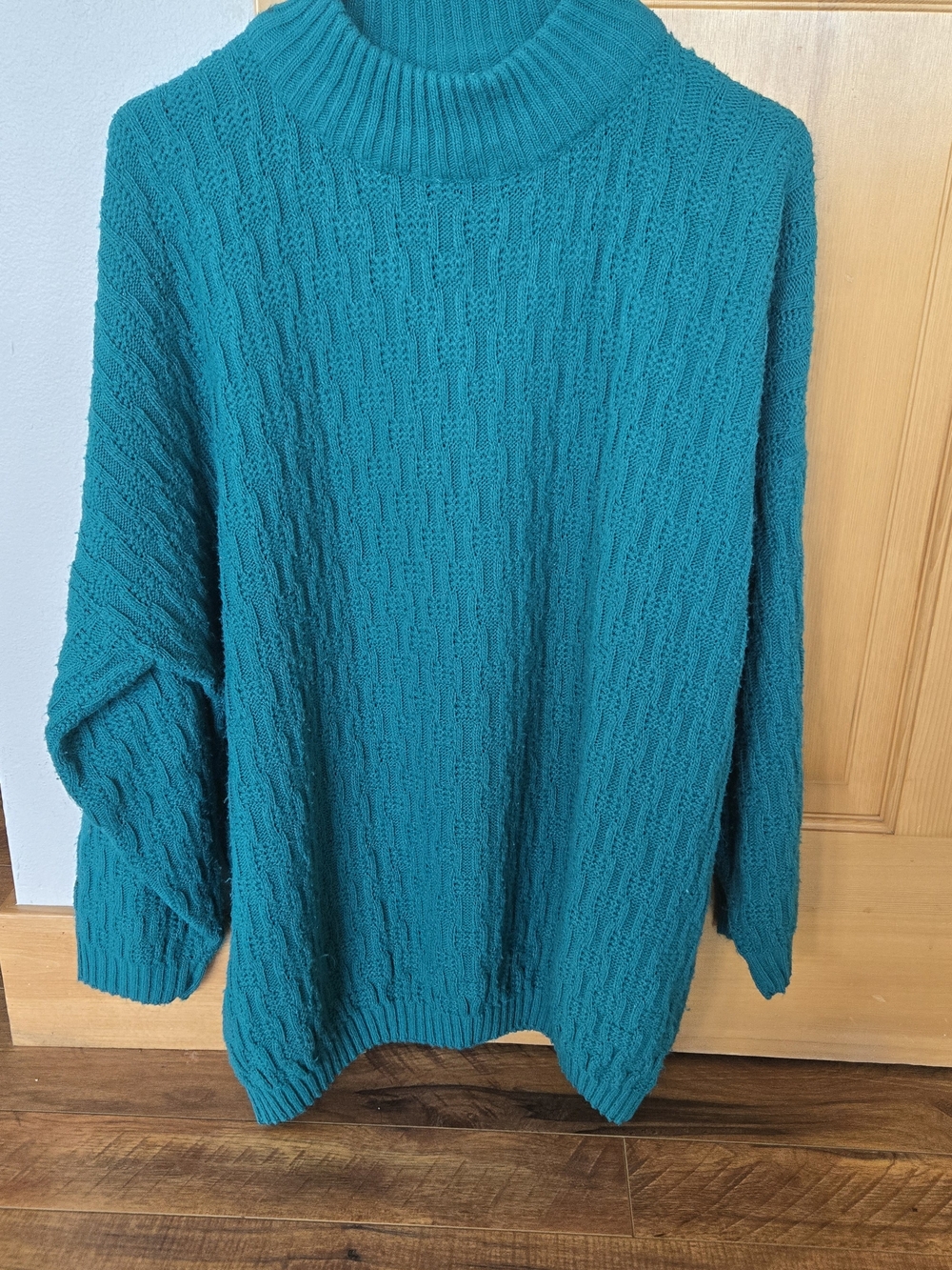 Vintage Spunky Teal Cable Turtleneck Sweater - Classic Cozy Knit